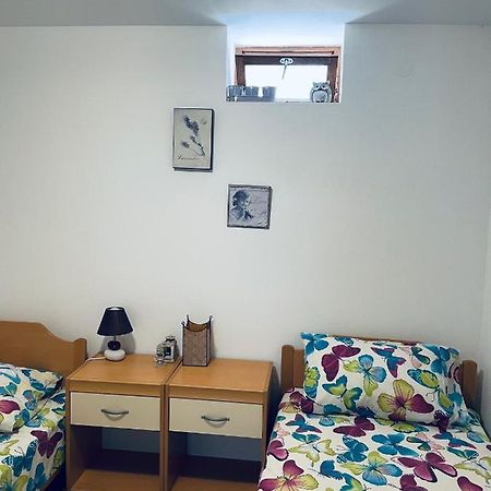 Apartmani Danijela Punat Esterno foto