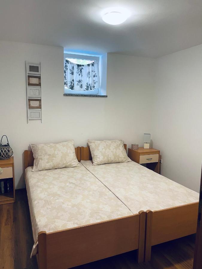 Apartmani Danijela Punat Esterno foto