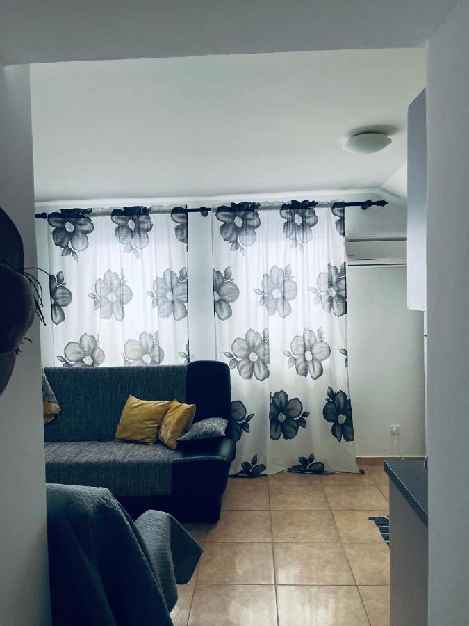 Apartmani Danijela Punat Esterno foto